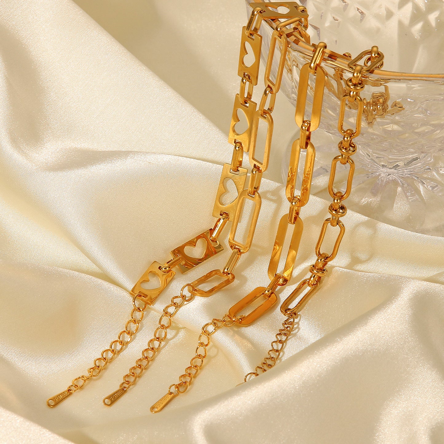 N5 18k golden Necklace